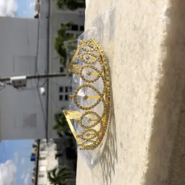 Corona dorada M-2's photo #1