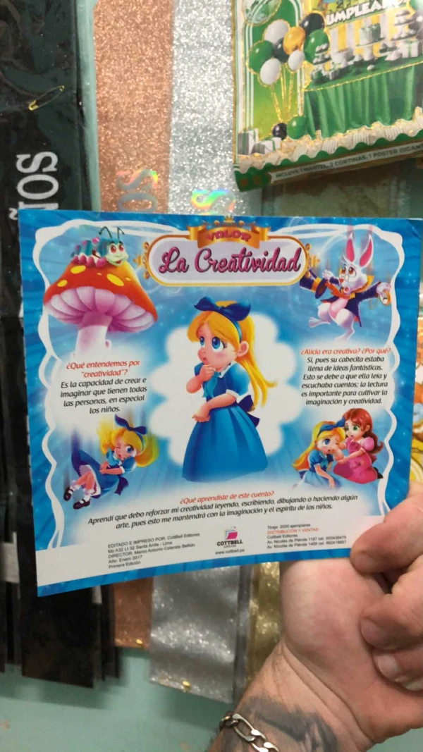 Libritos cuenta cuentos Alicia's foto | Milán Roches |  BizneCubano