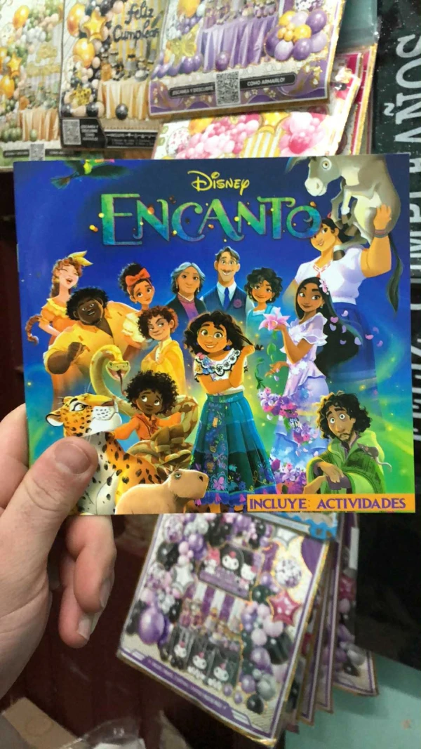 Libritos cuenta cuentos Encanto's foto | Milán Roches |  BizneCubano