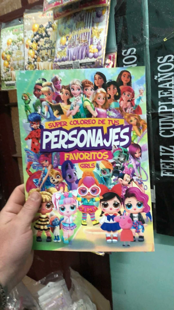 Libritos  De colorear de 6 página personajes girls's foto | Milán Roches |  BizneCubano