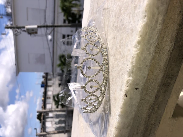 Corona plateado M-1's foto | Milán Roches |  BizneCubano