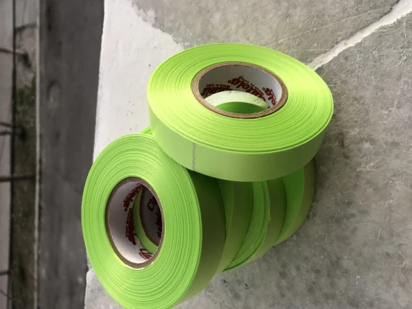 Rollo de cinta decorativa Verde limon's foto | Milán Roches |  BizneCubano