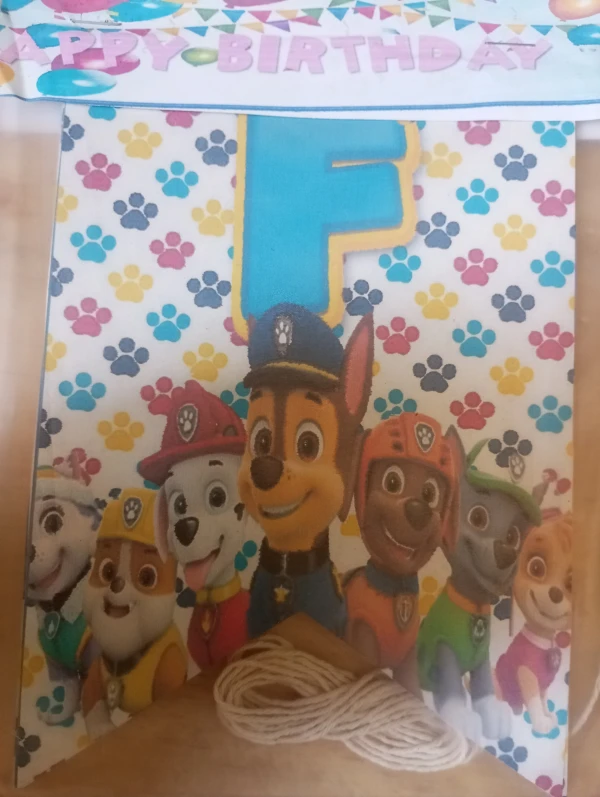 Banderines tematico Paw Patrol's foto | Milán Roches |  BizneCubano