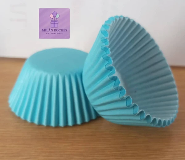 Capacillos para bombones azul's foto | Milán Roches |  BizneCubano